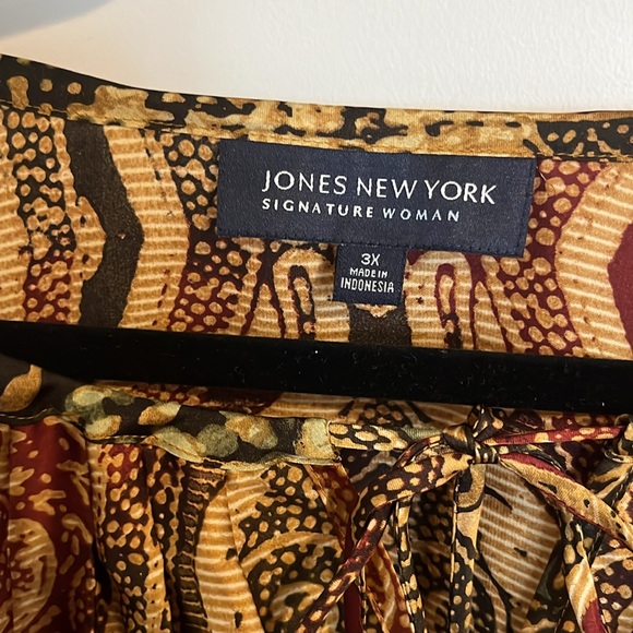 Plus size boho top.  3x - Picture 2 of 5